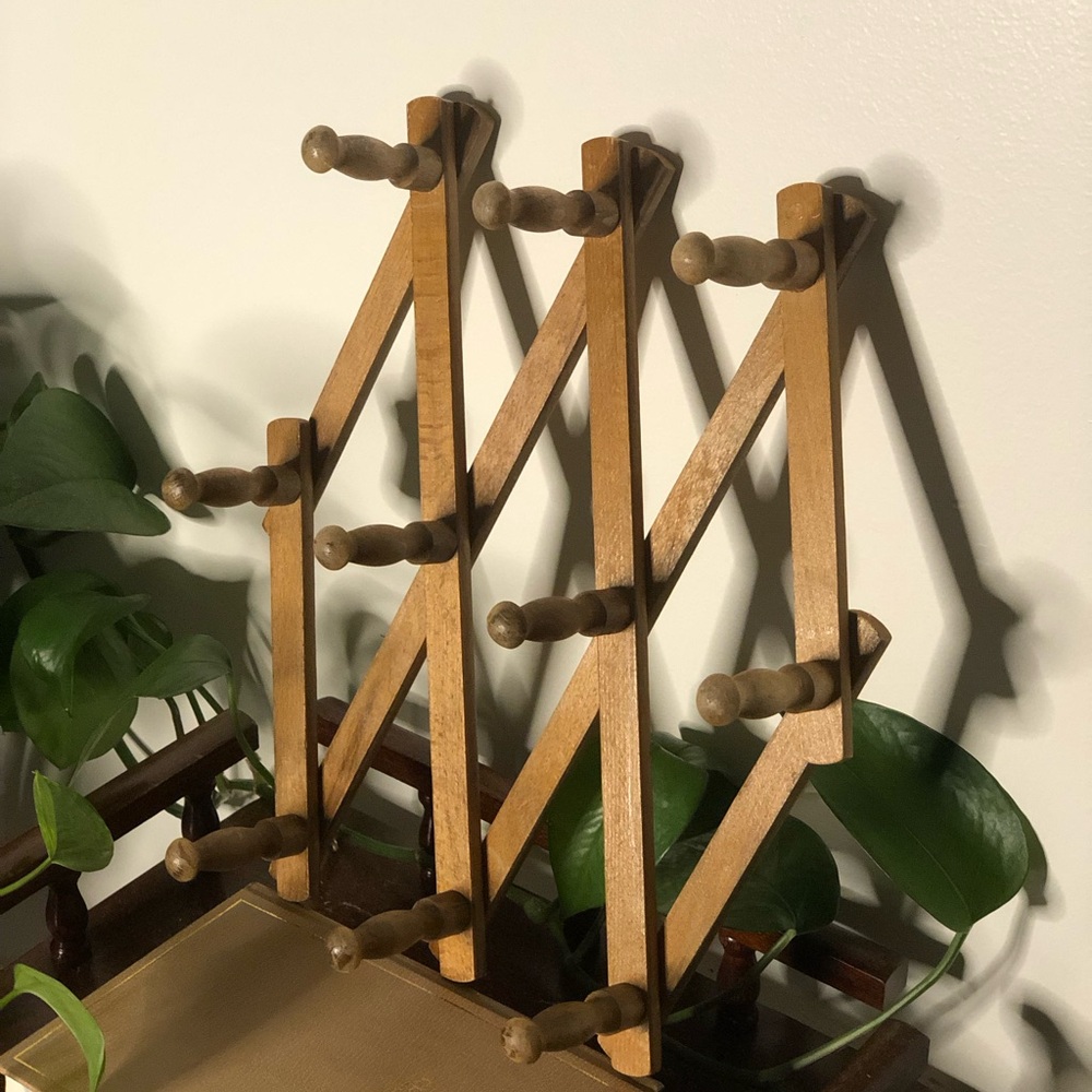 Vintage Mid-Century Wooden Expanding Accordion Wall Rack / Peg Rail